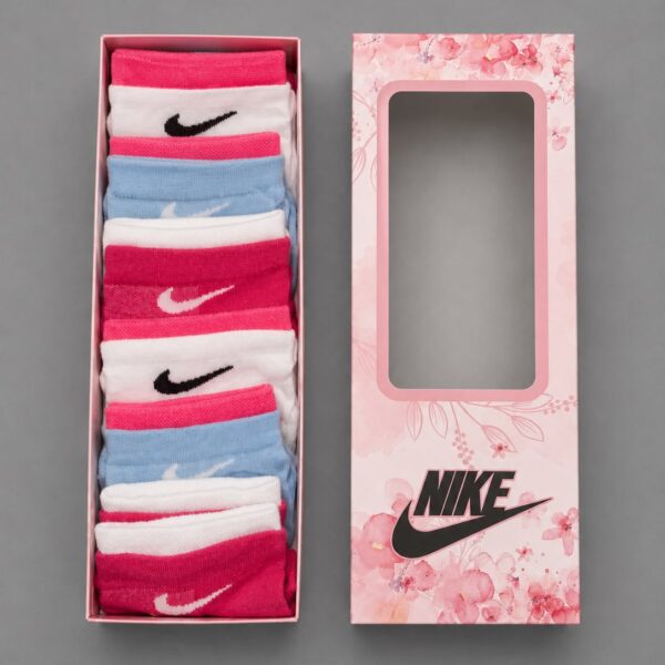 Nike дамски чорапи 6бр - 5 серии